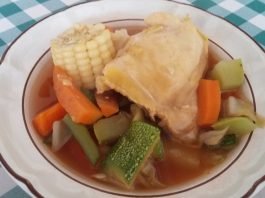 caldo de pollo con verduras